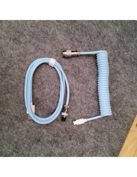 Coiled Cable Bleu Ciel 1,4M USB-C – Câble Spiralé pour Clavier Mécanique-abidia madagascar