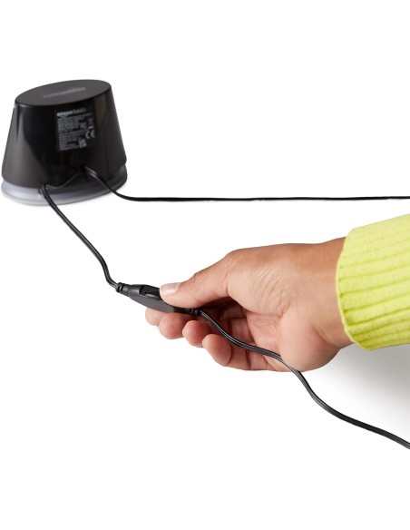 Haut-parleur PC Amazon Basics USB – Enceintes 2.0 2,4W, basses puissantes, LED bleue, métal noir - abidia Madagascar