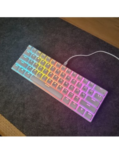 Clavier Mécanique A61K White Rainbow Light – Red Switch | Compact 60% Gaming - Abidia Madagascar