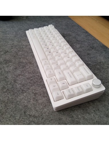 Clavier Mécanique V68 Semi Transparent – silver Switch Filaire | Compact 65% Gaming-Abidia madagscar