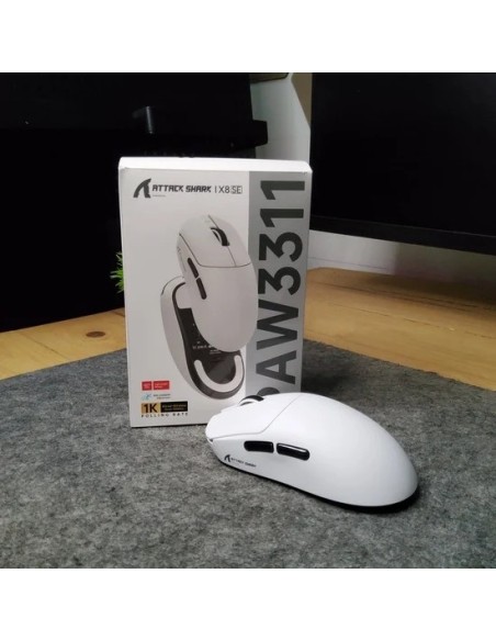Souris Gaming Attack Shark X8 SE White – Ultra-Légère 55g & Capteur PAW3311-Abidia Madagascar